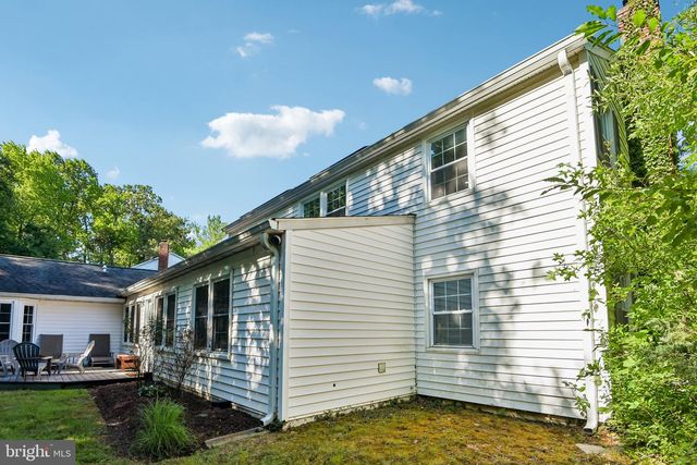 8715 CRESTMONT LN, Laurel, MD 20708