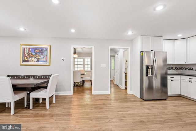8715 CRESTMONT LN, Laurel, MD 20708