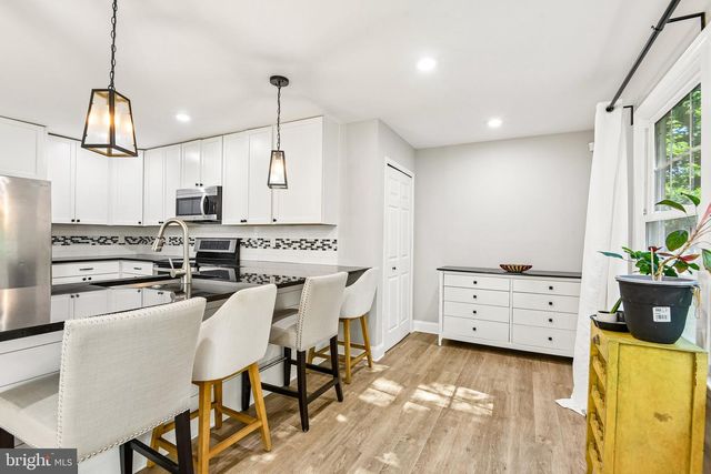8715 CRESTMONT LN, Laurel, MD 20708
