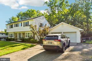 8715 CRESTMONT LN, Laurel, MD 20708