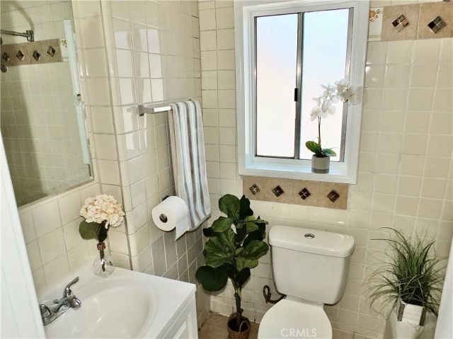 4451 E Goldfield Avenue, Long Beach, CA 90807