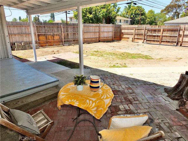 4451 E Goldfield Avenue, Long Beach, CA 90807