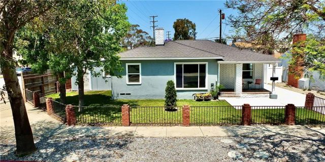 4451 E Goldfield Avenue, Long Beach, CA 90807