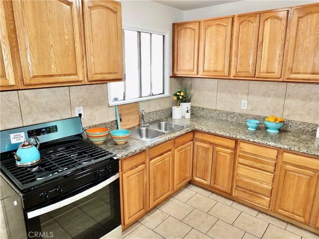 4451 E Goldfield Avenue, Long Beach, CA 90807