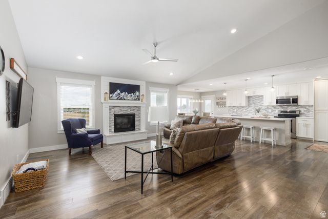 2401 W 2775 N, Farr West, UT 84404