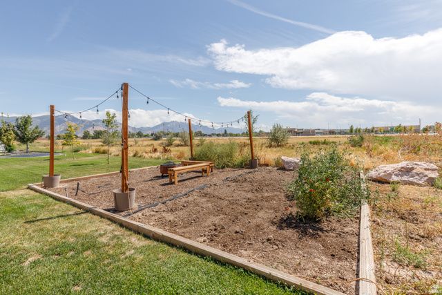 2401 W 2775 N, Farr West, UT 84404