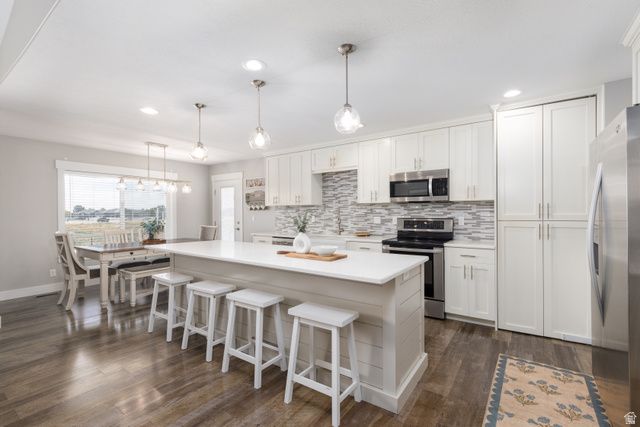 2401 W 2775 N, Farr West, UT 84404