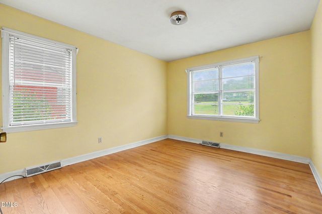 1813 Carbonton Road, Sanford, NC 27330