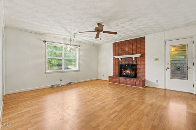 1813 Carbonton Road, Sanford, NC 27330