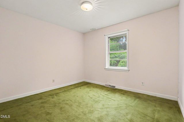1813 Carbonton Road, Sanford, NC 27330