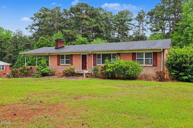1813 Carbonton Road, Sanford, NC 27330