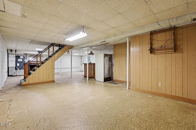 1813 Carbonton Road, Sanford, NC 27330