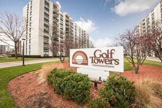 9001 GOLF Road 3D, Des Plaines, IL 60016