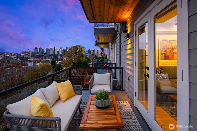 1416 6th Avenue N, Seattle, WA 98109