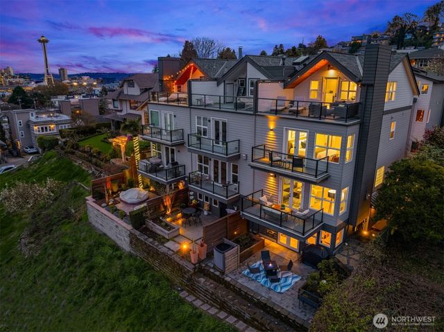 1416 6th Avenue N, Seattle, WA 98109