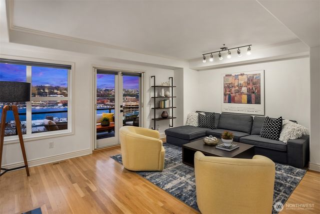 1416 6th Avenue N, Seattle, WA 98109