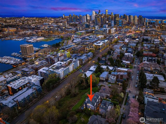 1416 6th Avenue N, Seattle, WA 98109