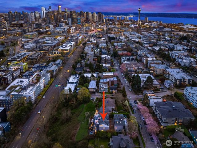 1416 6th Avenue N, Seattle, WA 98109