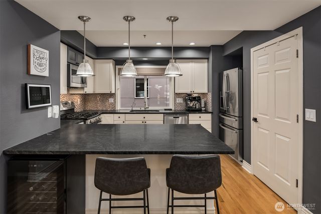 1416 6th Avenue N, Seattle, WA 98109