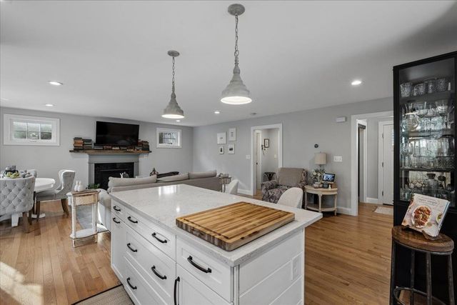 12 Freedom Way, Barrington, NH 03825