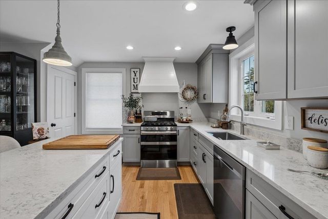 12 Freedom Way, Barrington, NH 03825