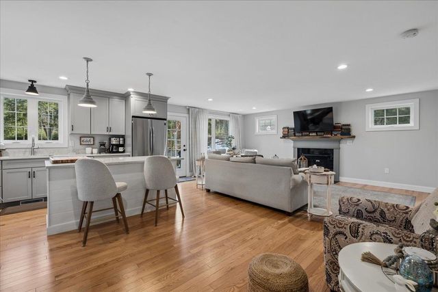 12 Freedom Way, Barrington, NH 03825