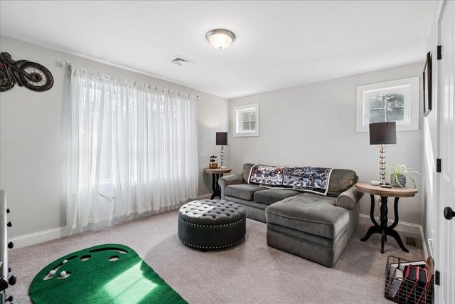 12 Freedom Way, Barrington, NH 03825