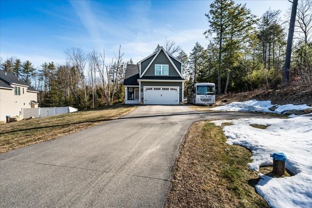 12 Freedom Way, Barrington, NH 03825