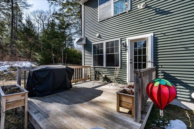 12 Freedom Way, Barrington, NH 03825