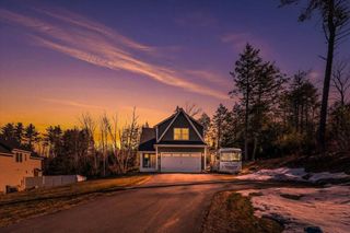 12 Freedom Way, Barrington, NH 03825