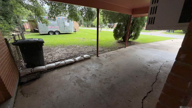 2457 Desoto Dr, Baton Rouge, LA 70807