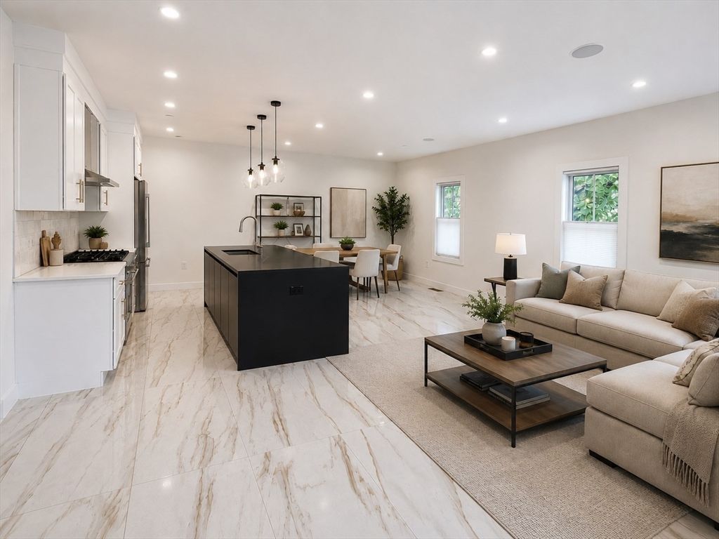13 Quincy St 13C, Somerville, MA 02143