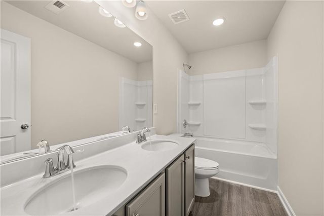 712 Ellis Spring Way, Lawrenceville, GA 30045