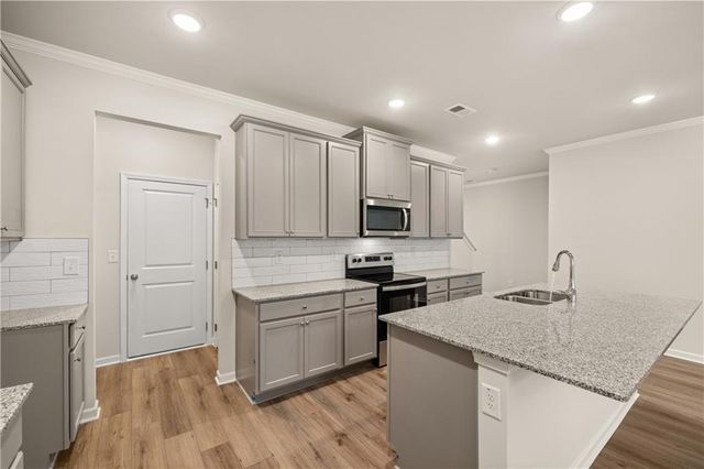 712 Ellis Spring Way, Lawrenceville, GA 30045