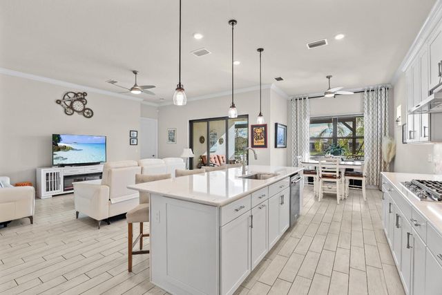 786 SE Courances Drive, Port St. Lucie, Port St Lucie, FL 34984