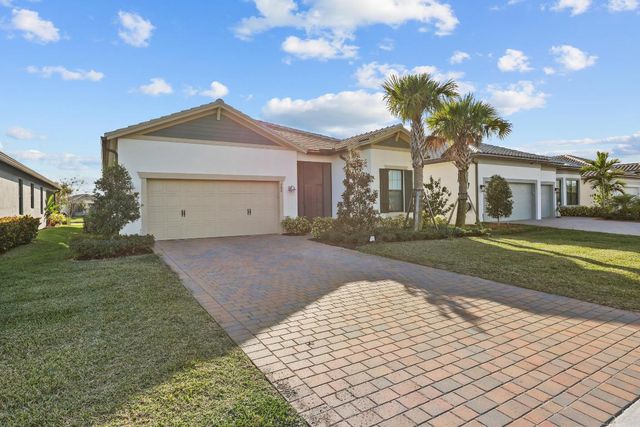786 SE Courances Drive, Port St. Lucie, Port St Lucie, FL 34984
