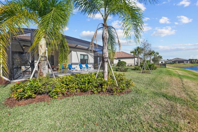 786 SE Courances Drive, Port St. Lucie, Port St Lucie, FL 34984