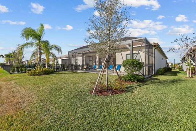 786 SE Courances Drive, Port St. Lucie, Port St Lucie, FL 34984