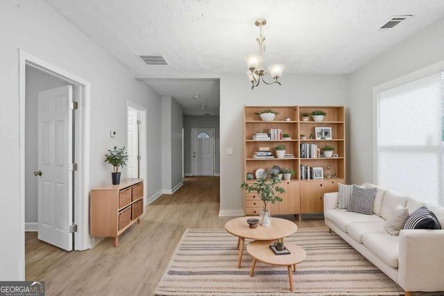 1337 SW Mcclelland Avenue, Atlanta, GA 30344