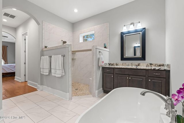 648 Barons Court SW, Ocean Isle Beach, NC 28469