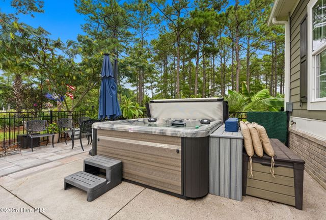 648 Barons Court SW, Ocean Isle Beach, NC 28469
