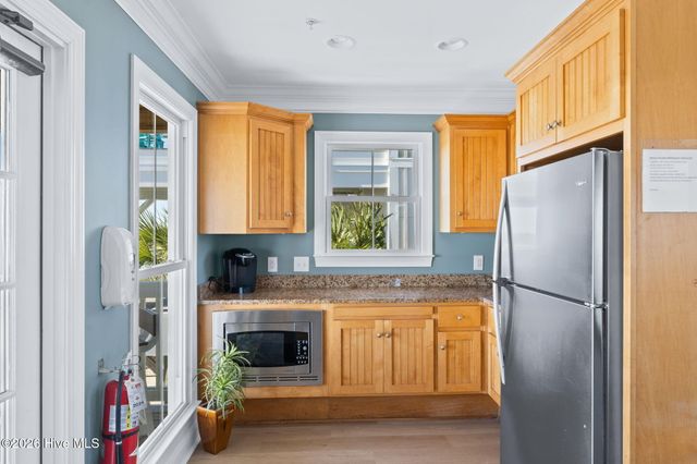 648 Barons Court SW, Ocean Isle Beach, NC 28469