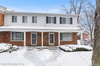 409 Fox Hills Drive N 95, Bloomfield Hills, MI 48304