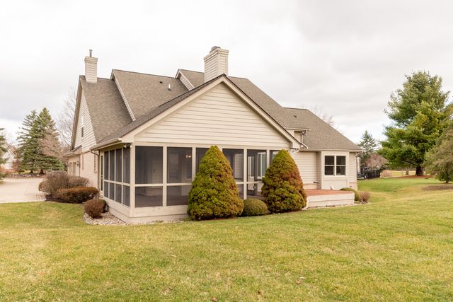 2427 Moors Court, Pittsfield Charter Twp, MI 48108