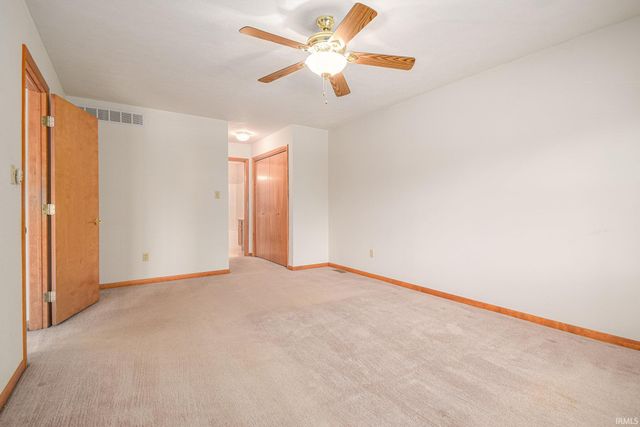 23220 Spring Creek Trail, Elkhart, IN 46516