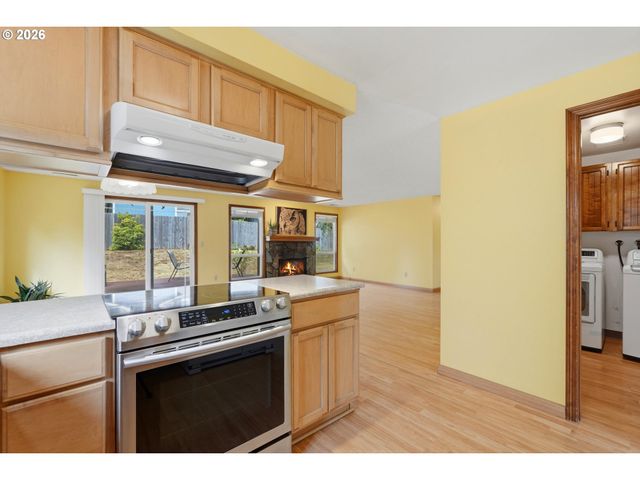 3001 Se BLAIRMONT Dr, Vancouver, WA 98683