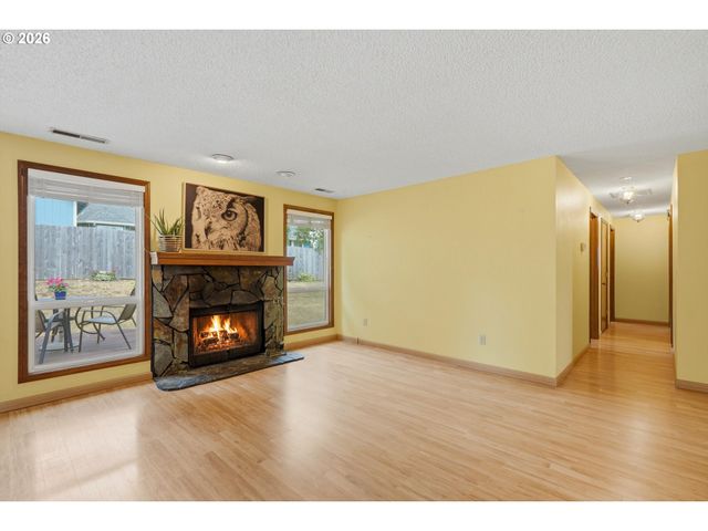 3001 Se BLAIRMONT Dr, Vancouver, WA 98683