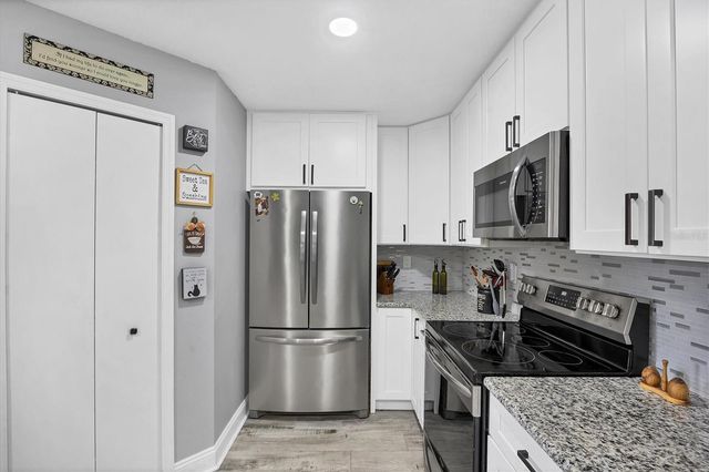11302 3RD AVENUE E, Bradenton, FL 34212