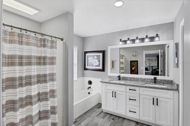 11302 3RD AVENUE E, Bradenton, FL 34212