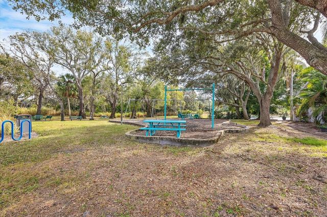 11302 3RD AVENUE E, Bradenton, FL 34212